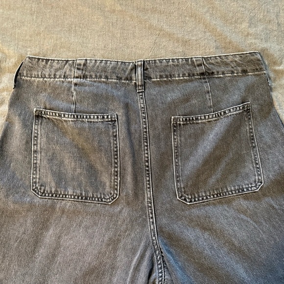 Old Navy Women’s Drapey Denim High-Rise Baggy Wide Leg Size 14 - Picture 5 of 7